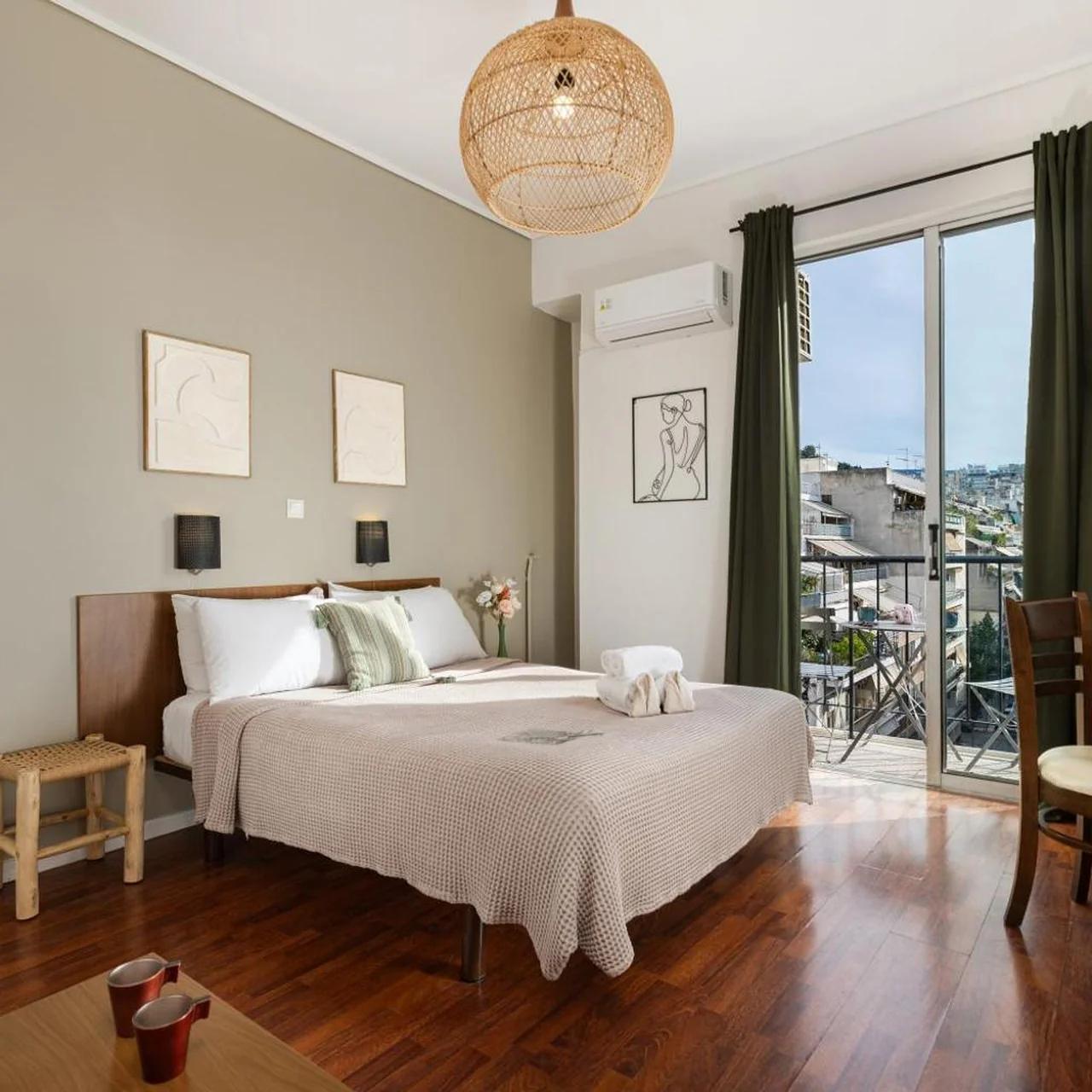 The Square Hotel by X&N photo