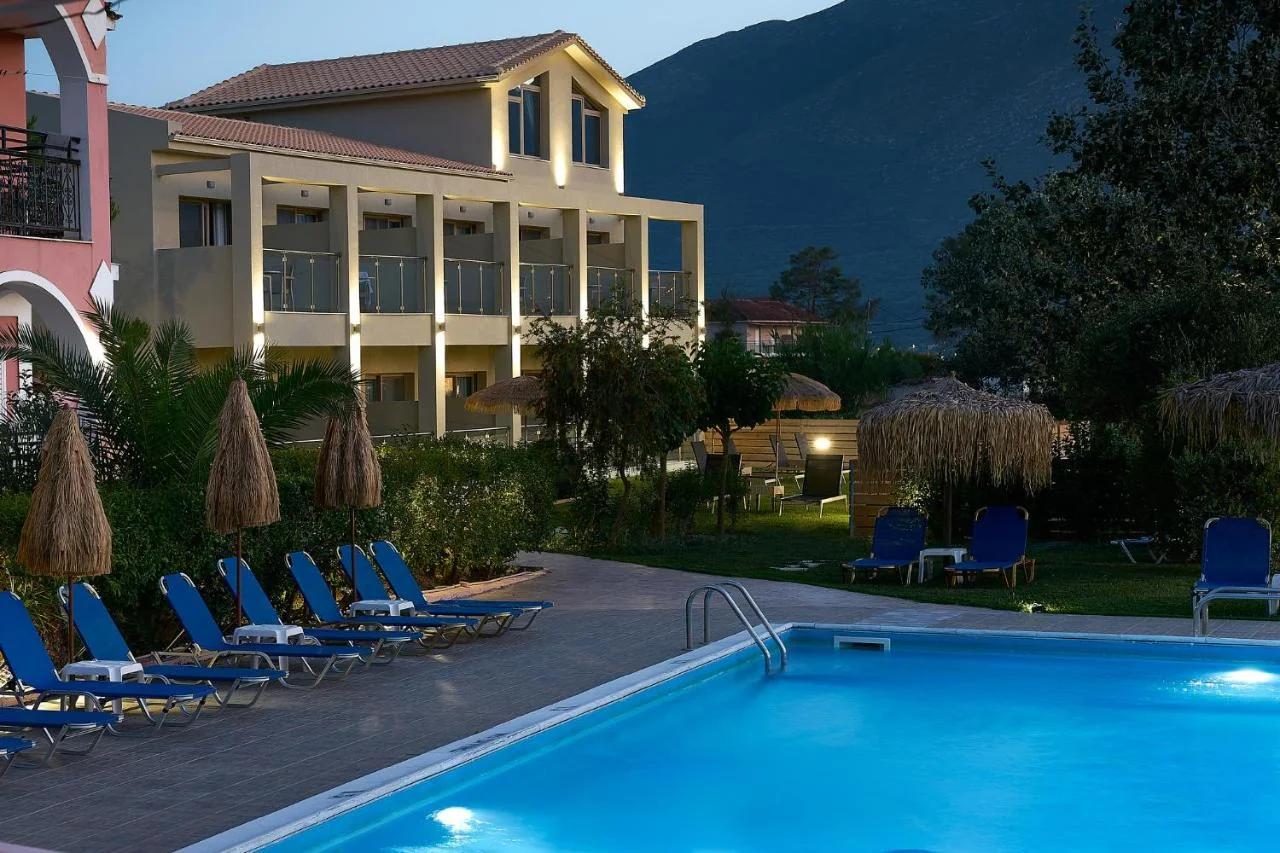 Grapevines Hotel foto