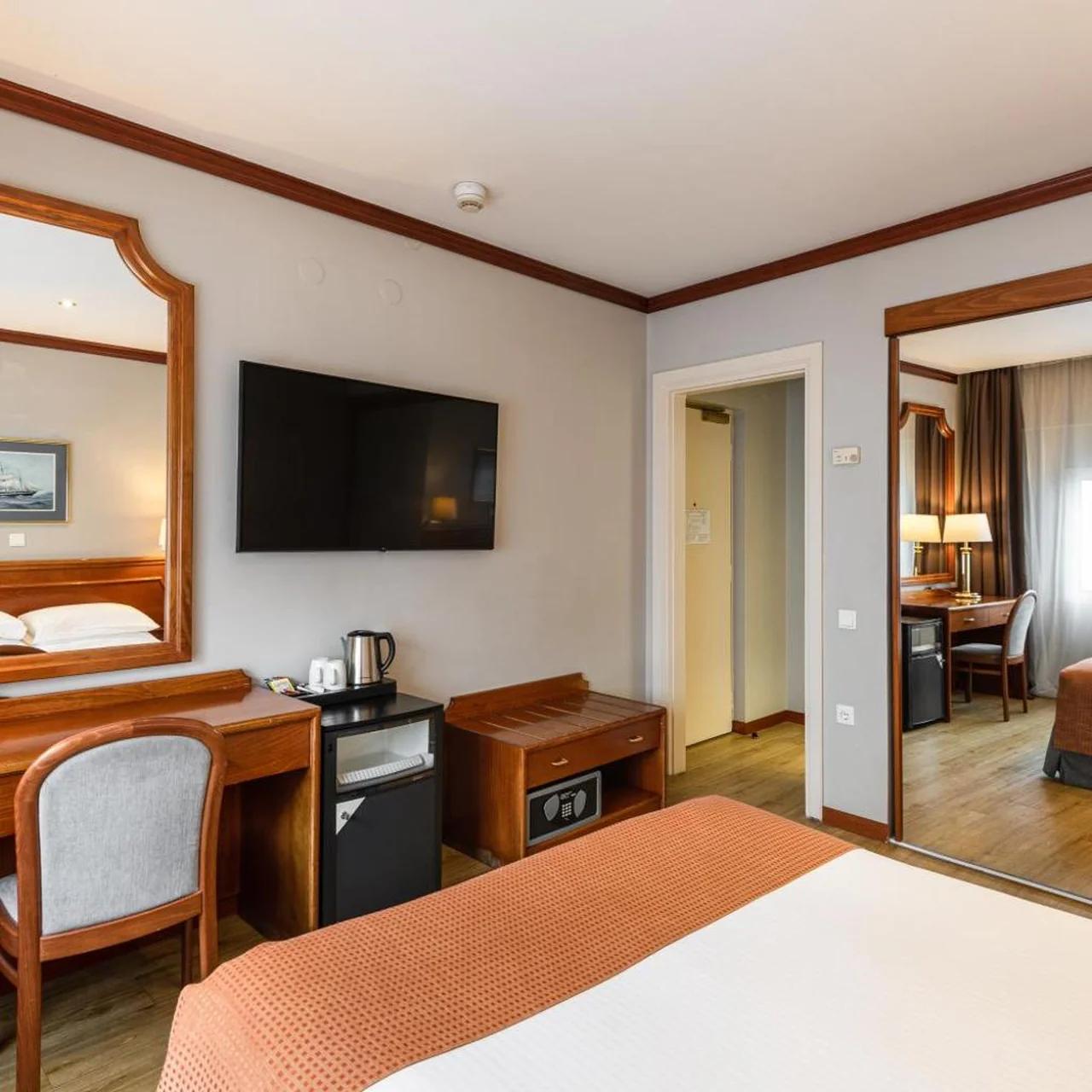 Holiday Inn Thessaloniki by IHG photo