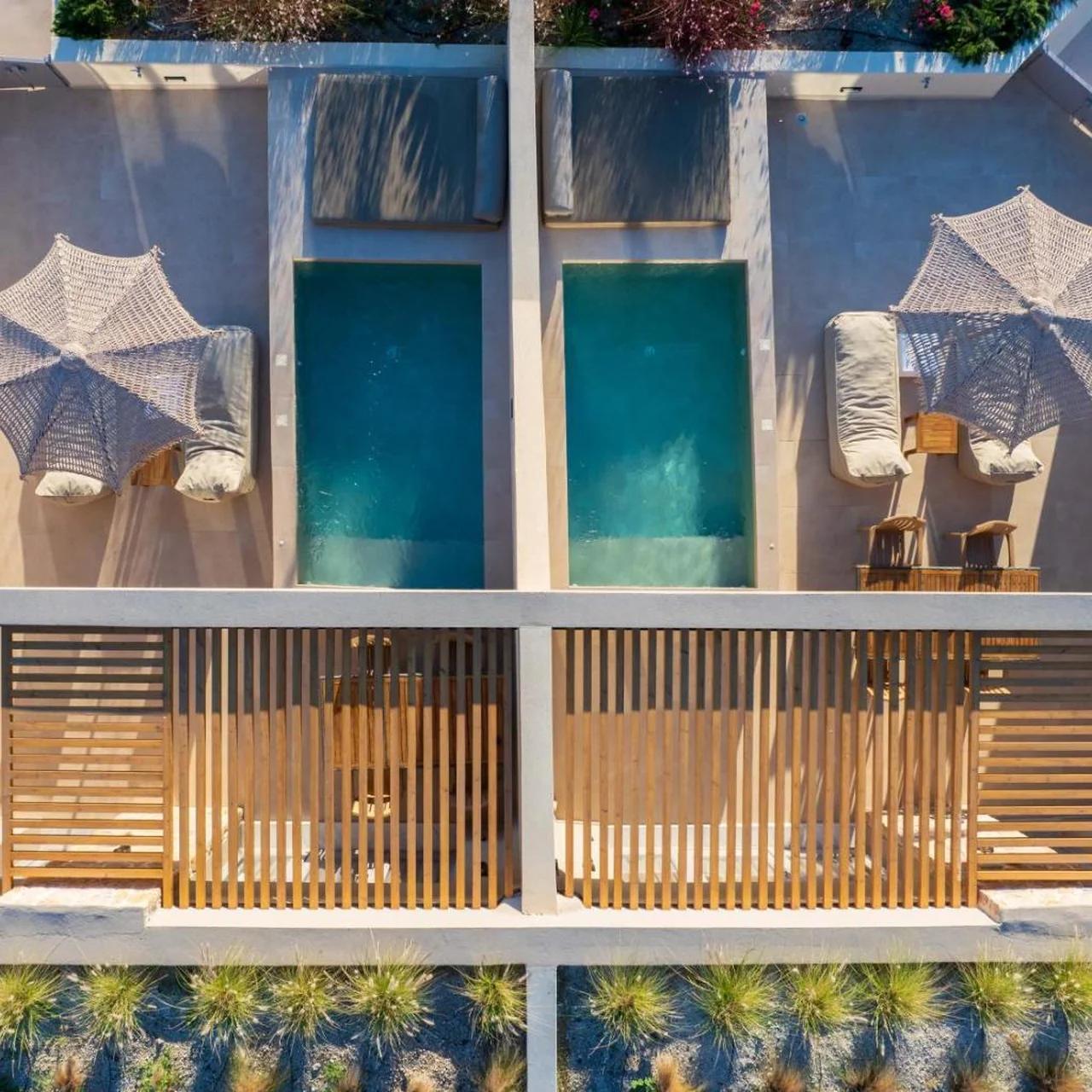 Illusion Suites photo