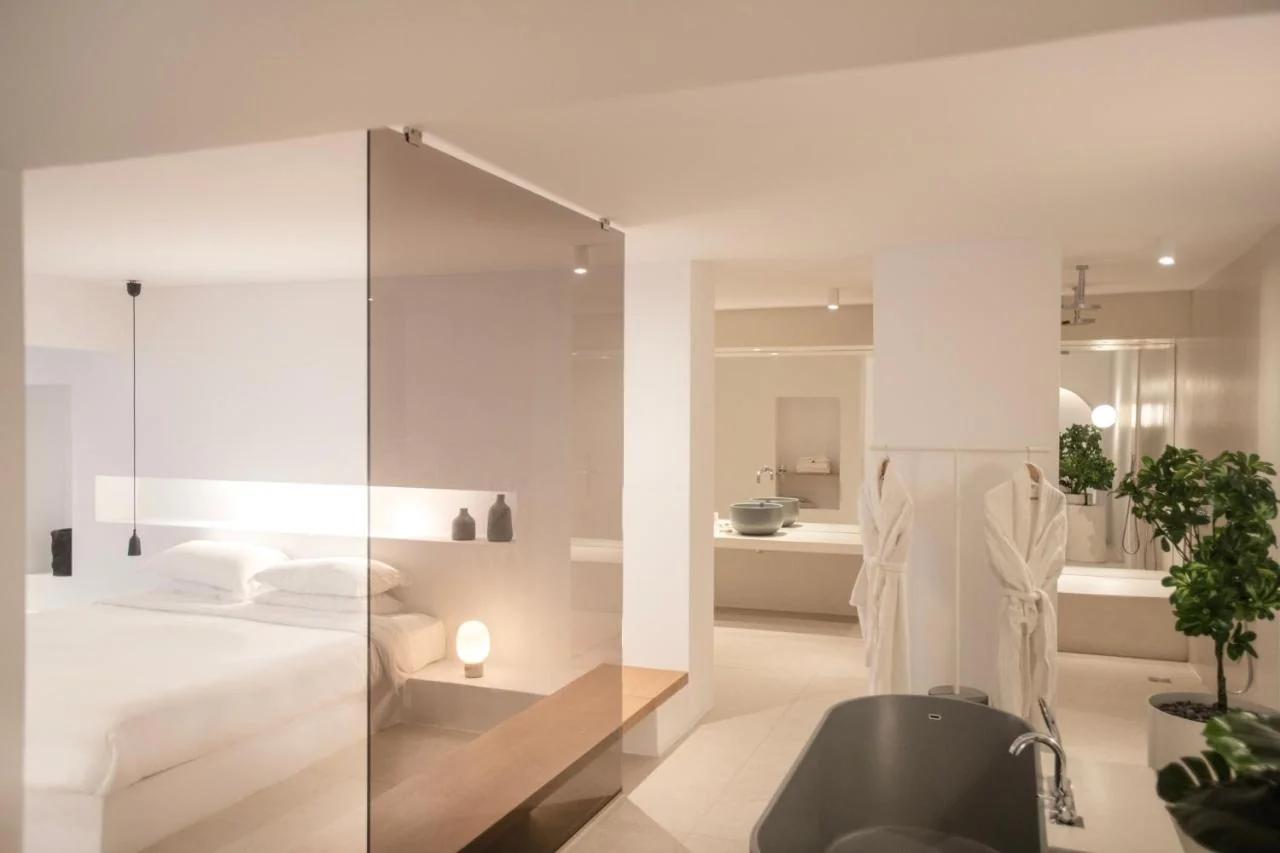 Lilium Hotel Santorini photo