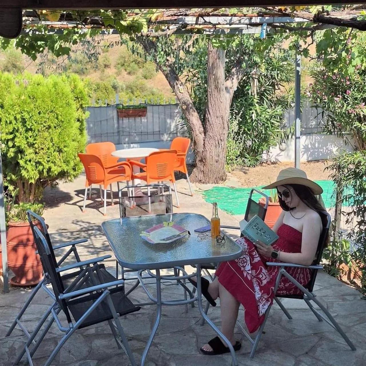 Little Villa - walk to the beach photo
