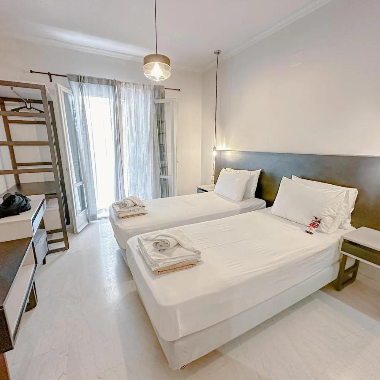 LOC HOSPITALITY Urban Suites photo