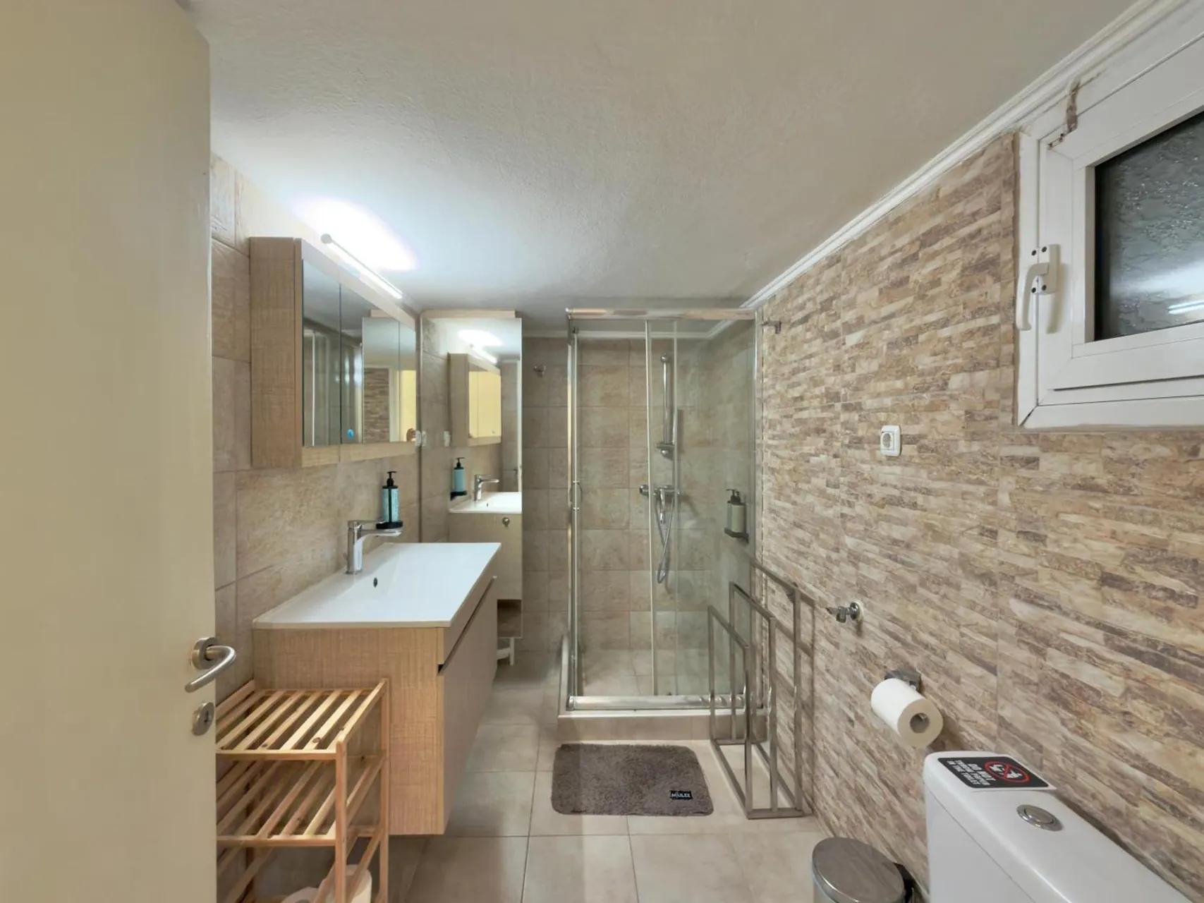 Grace by halu! Luxury 3BD apartment on Mitropoleos street photo
