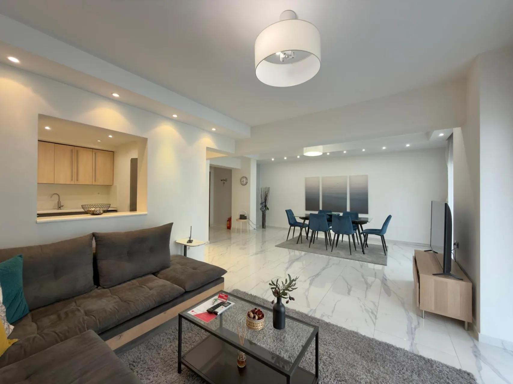 Grace by halu! Luxury 3BD apartment on Mitropoleos street photo