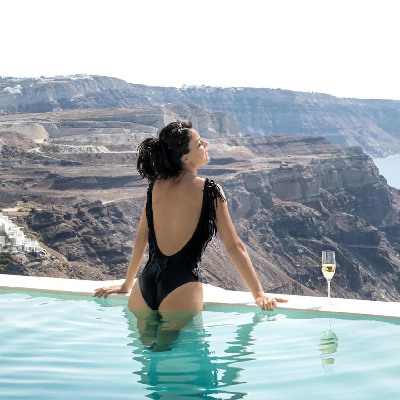 Mythical Blue Luxury Suites photo