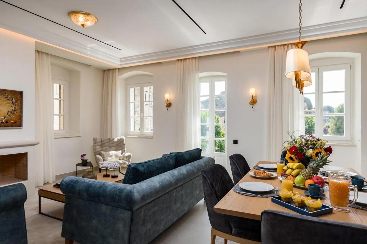 New York Luxury Suites photo