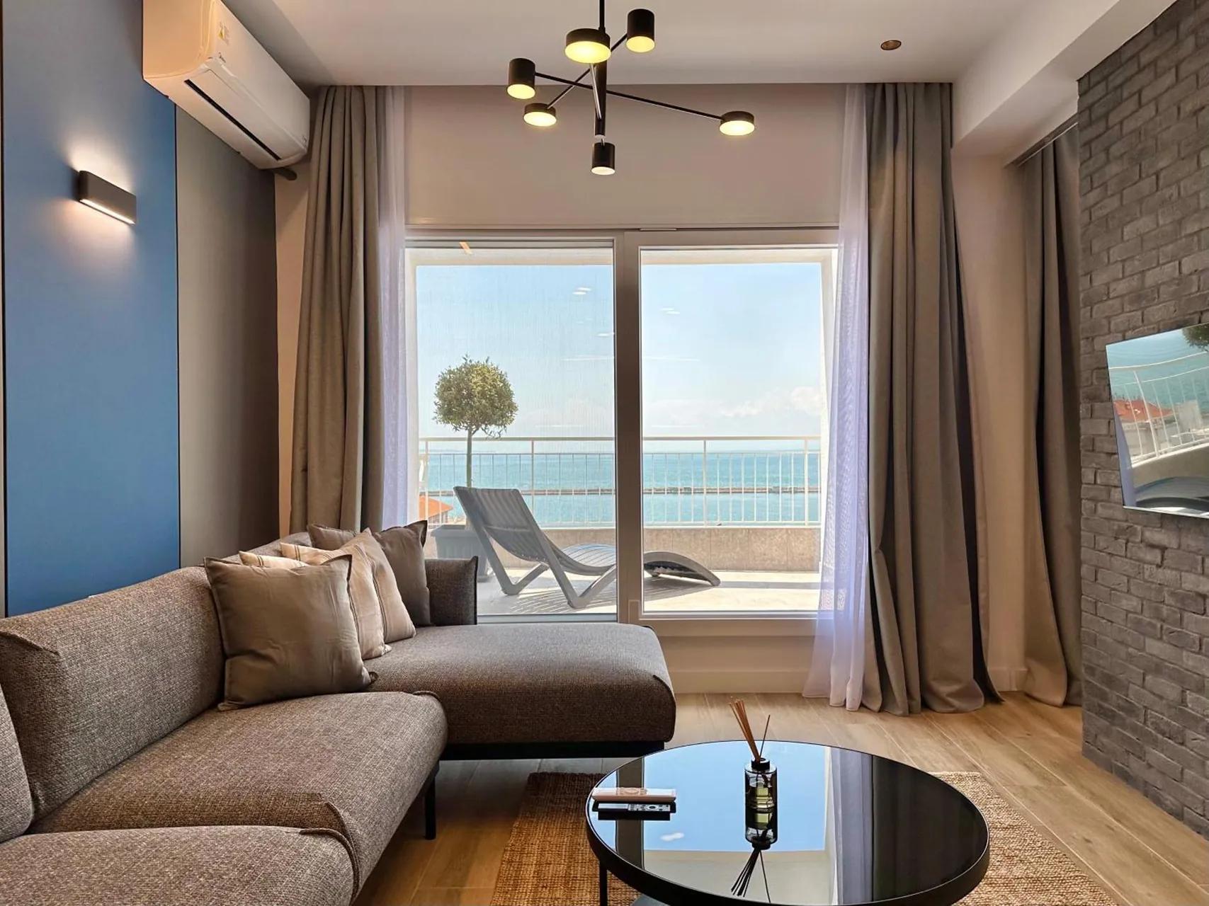 Oddity Seafront Penthouse Apartments photo