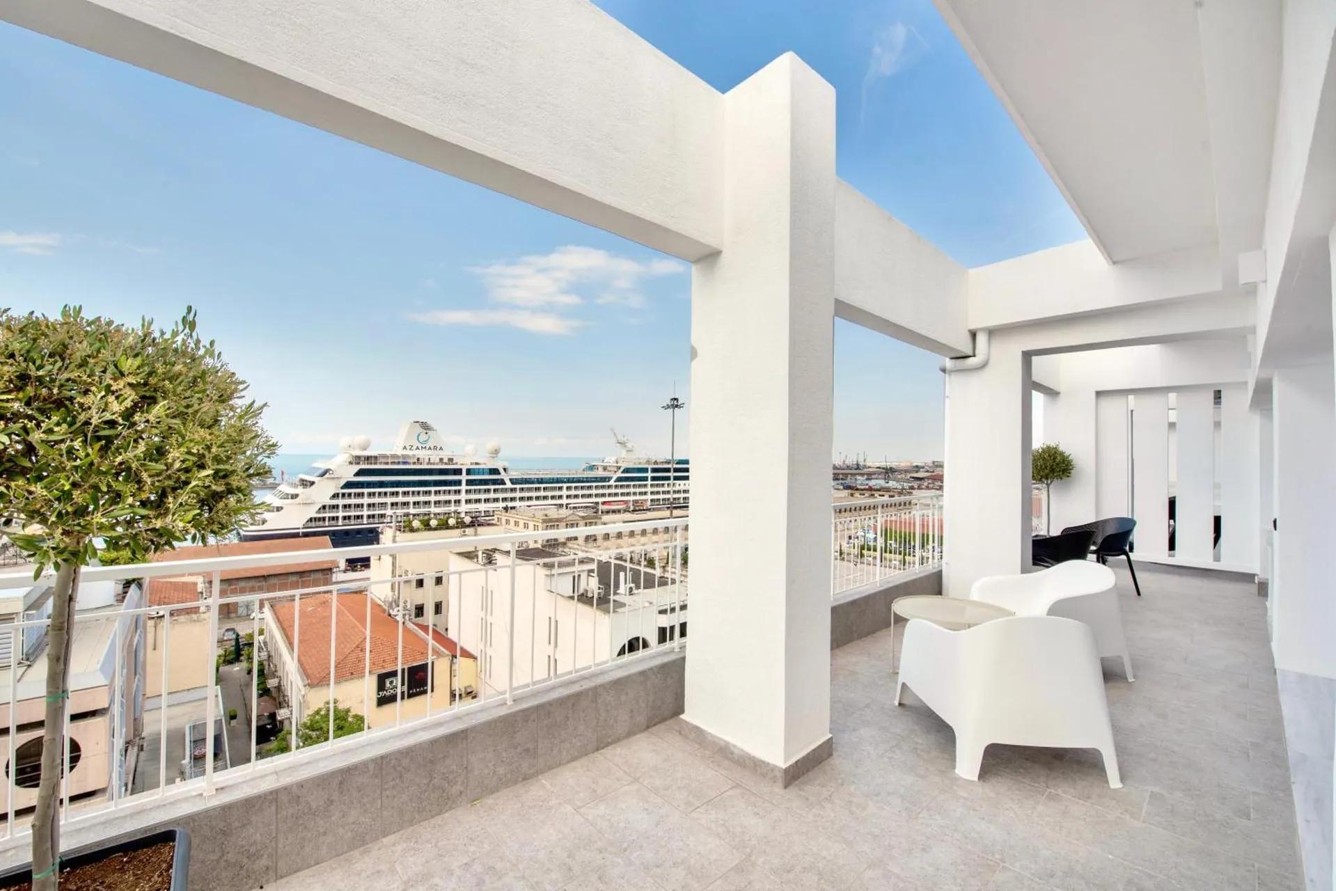 Oddity Seafront Penthouse Apartments photo