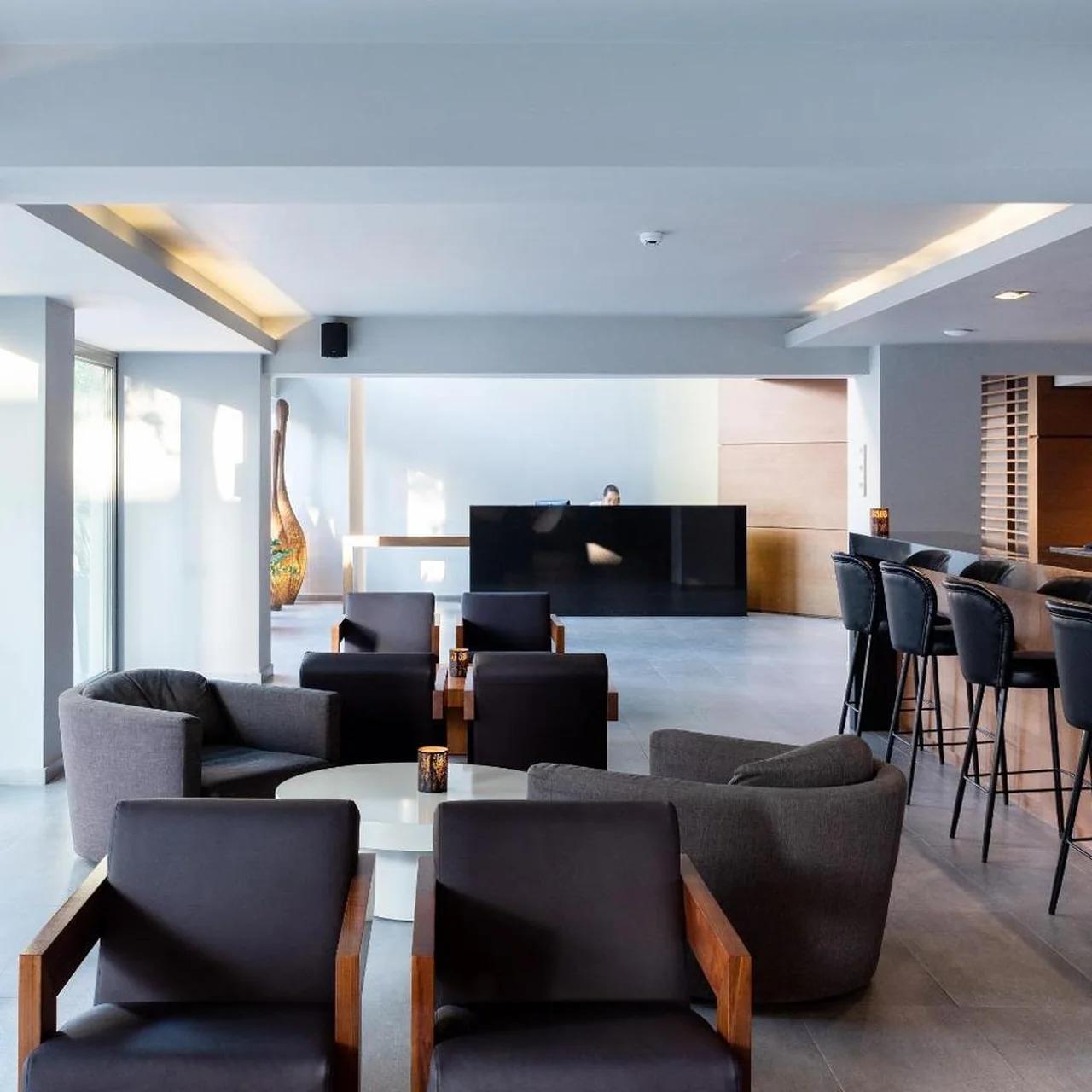 Oktober Downtown Boutique Hotel photo