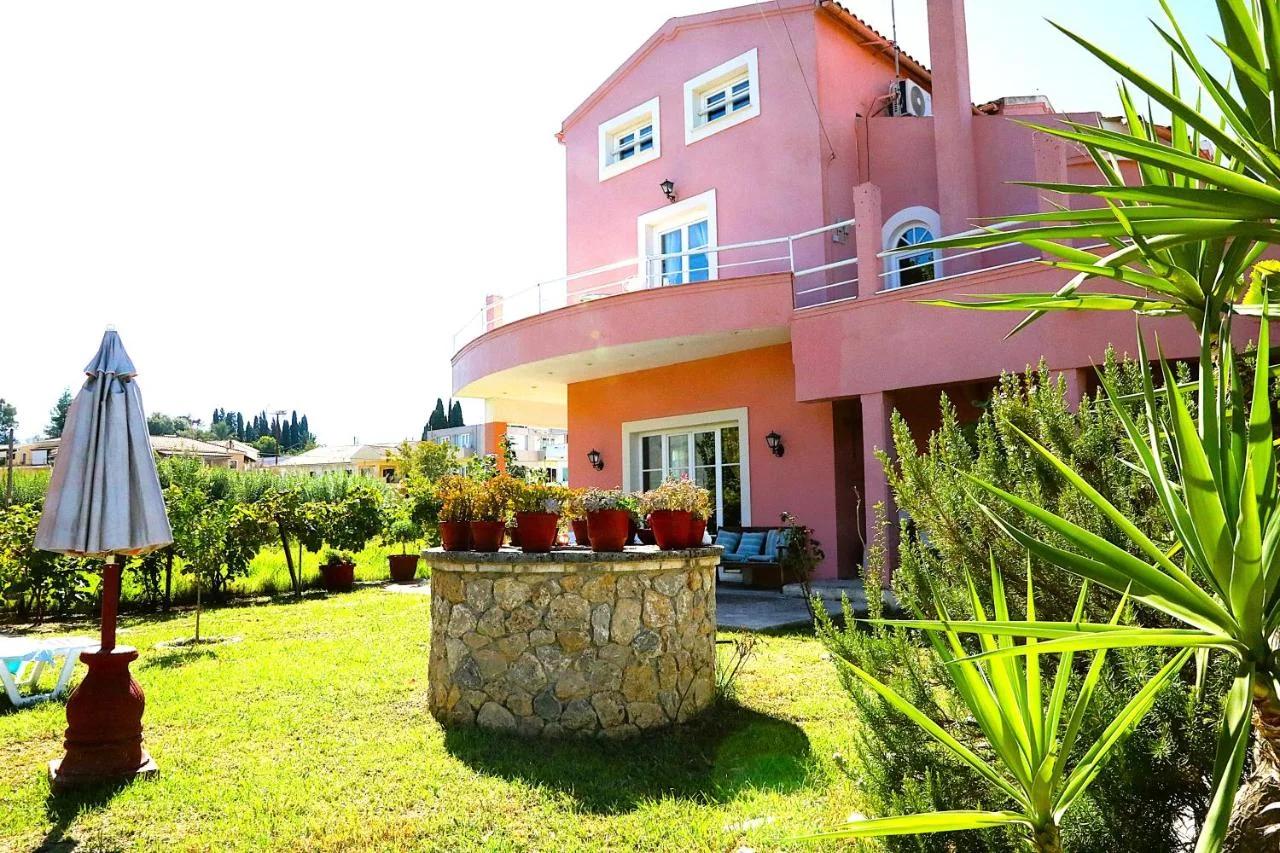 Private Villa AKOBARA, 2km from city center photo