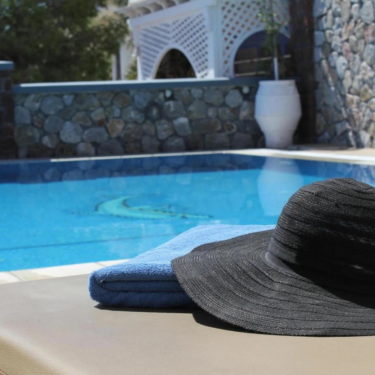 Hotel Thira photo