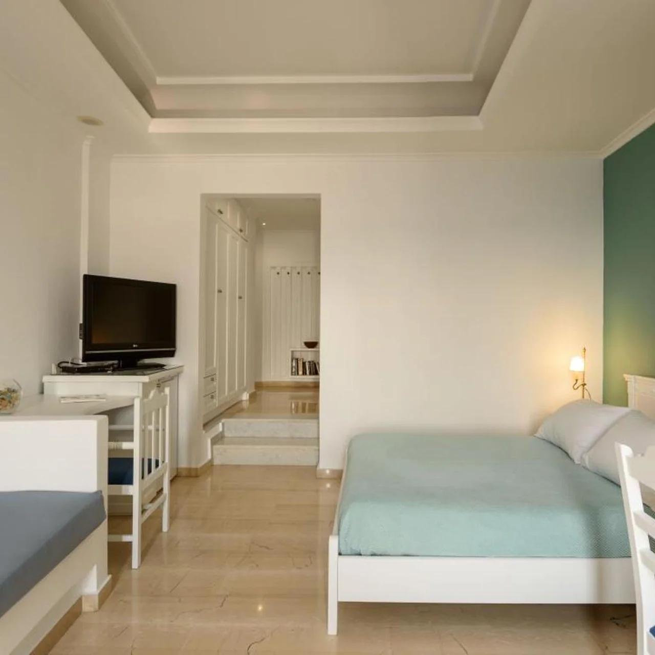 Villa Renos Hotel photo