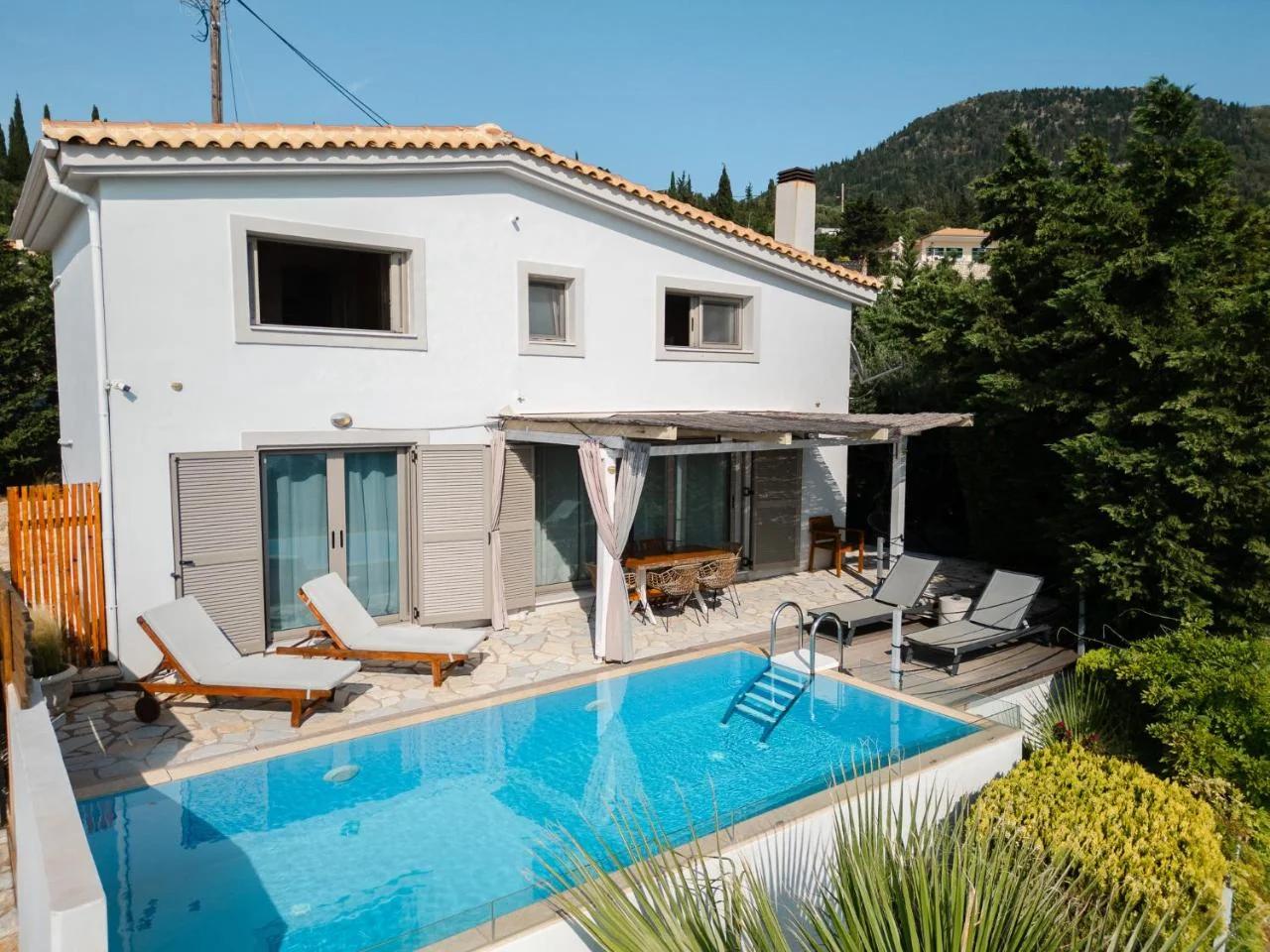 White Villas Lefkada photo