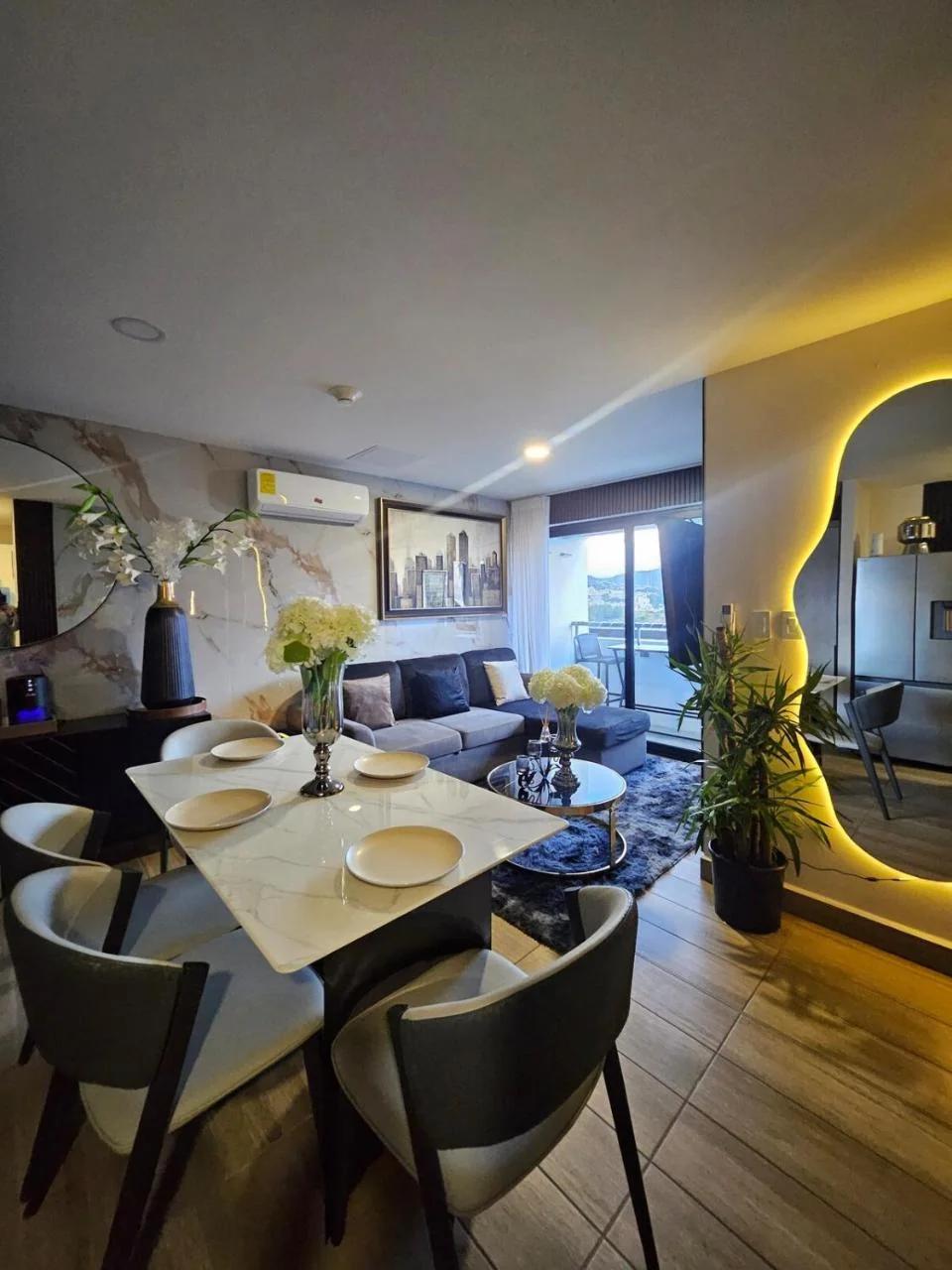 Executive Apartment Level 22 with Luxury View photo