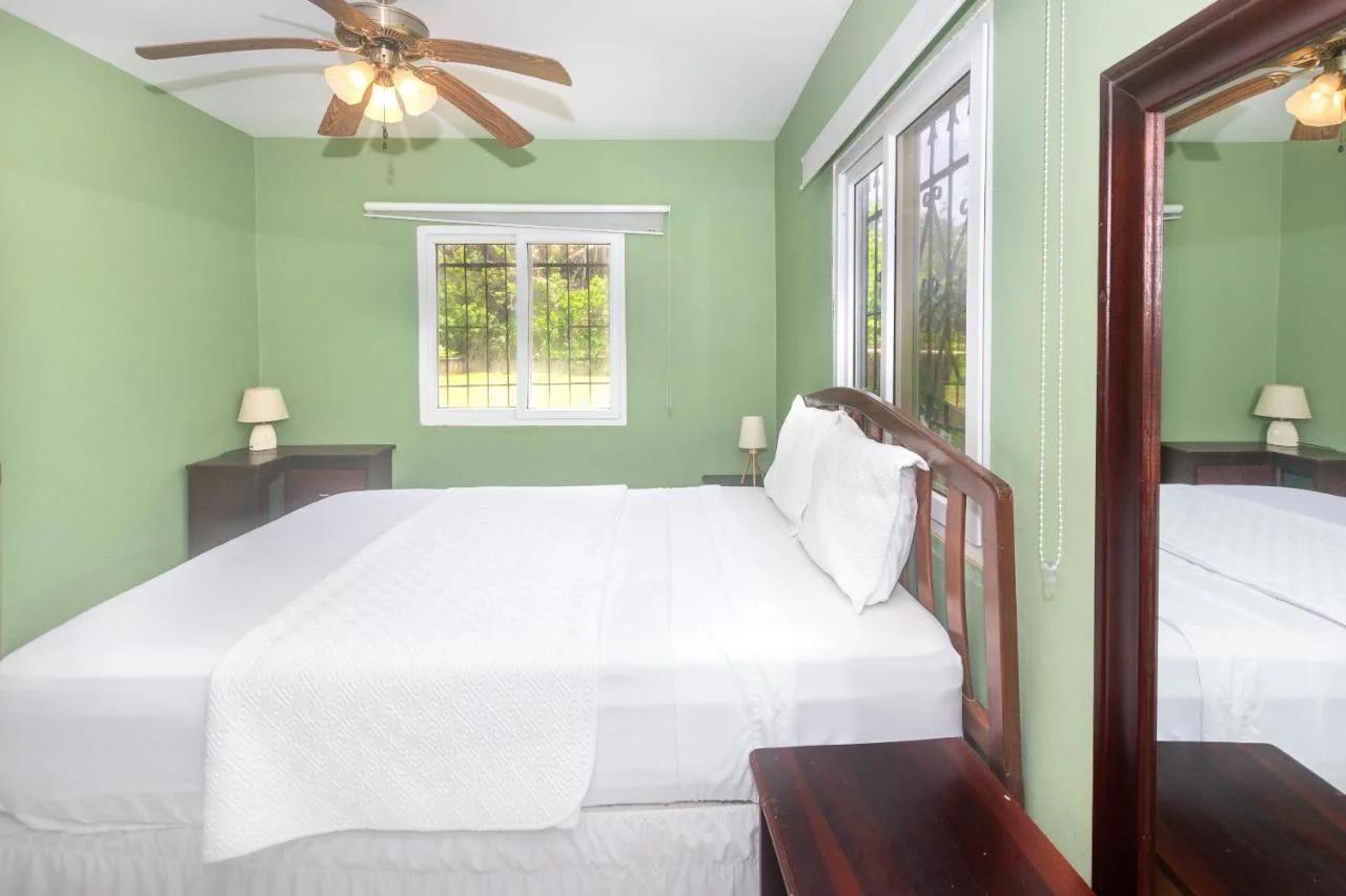 Wescot Villas Comfort photo