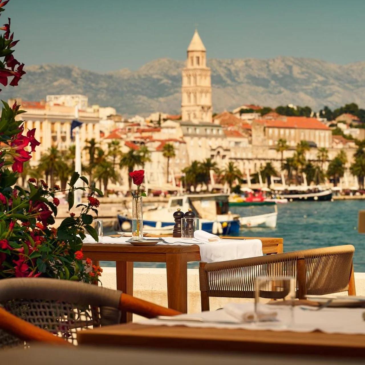 Hotel Ambasador photo