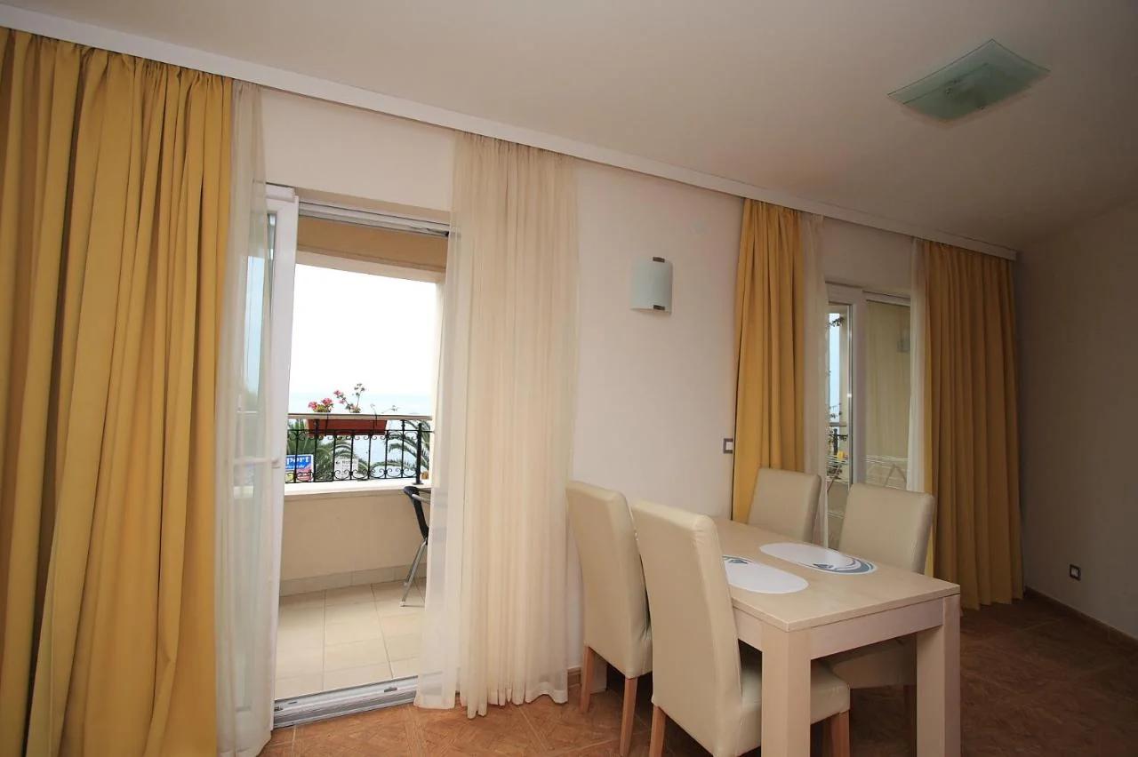 Aparthotel Natalia Podgora photo