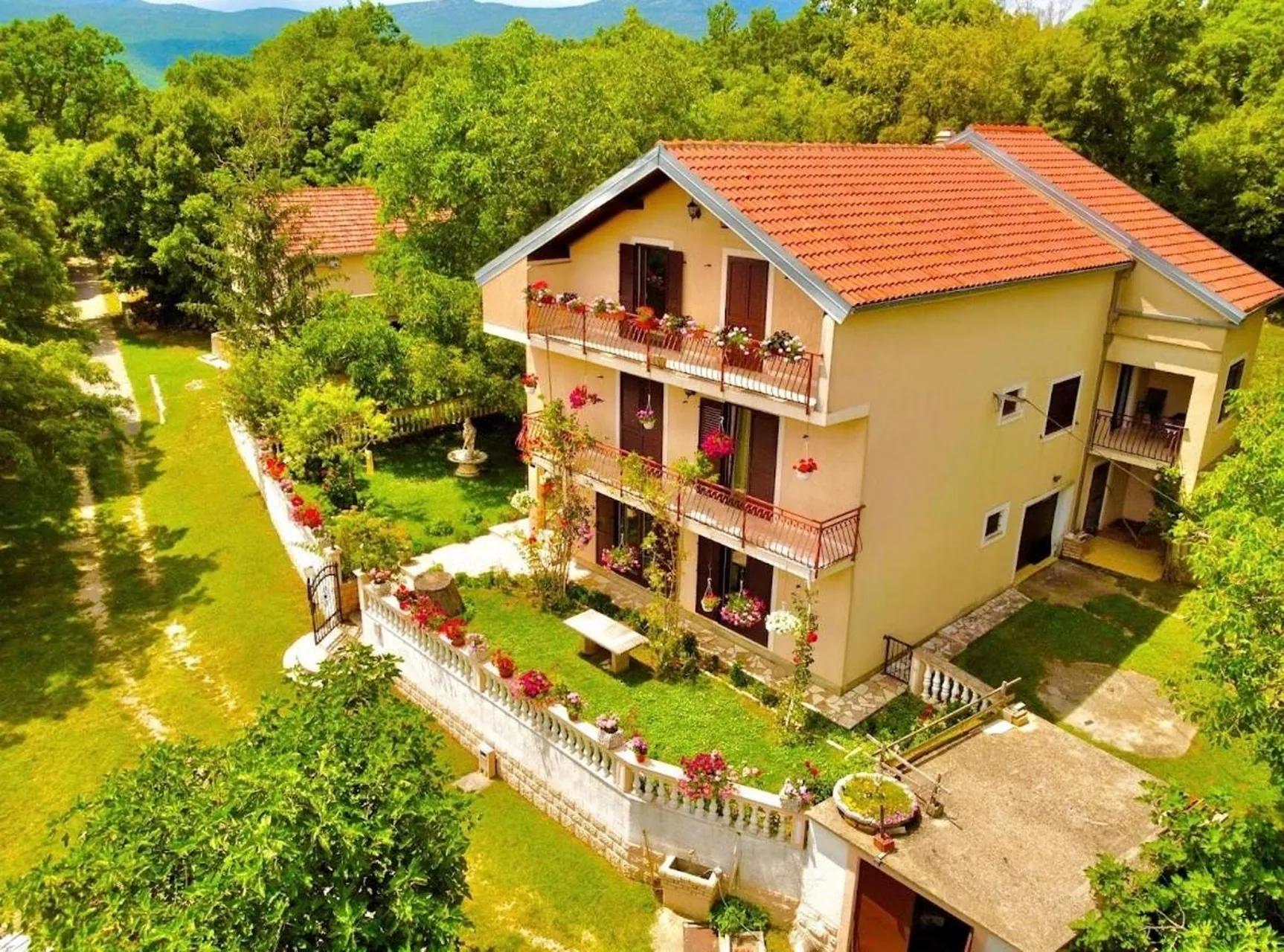 Apartman ANA photo