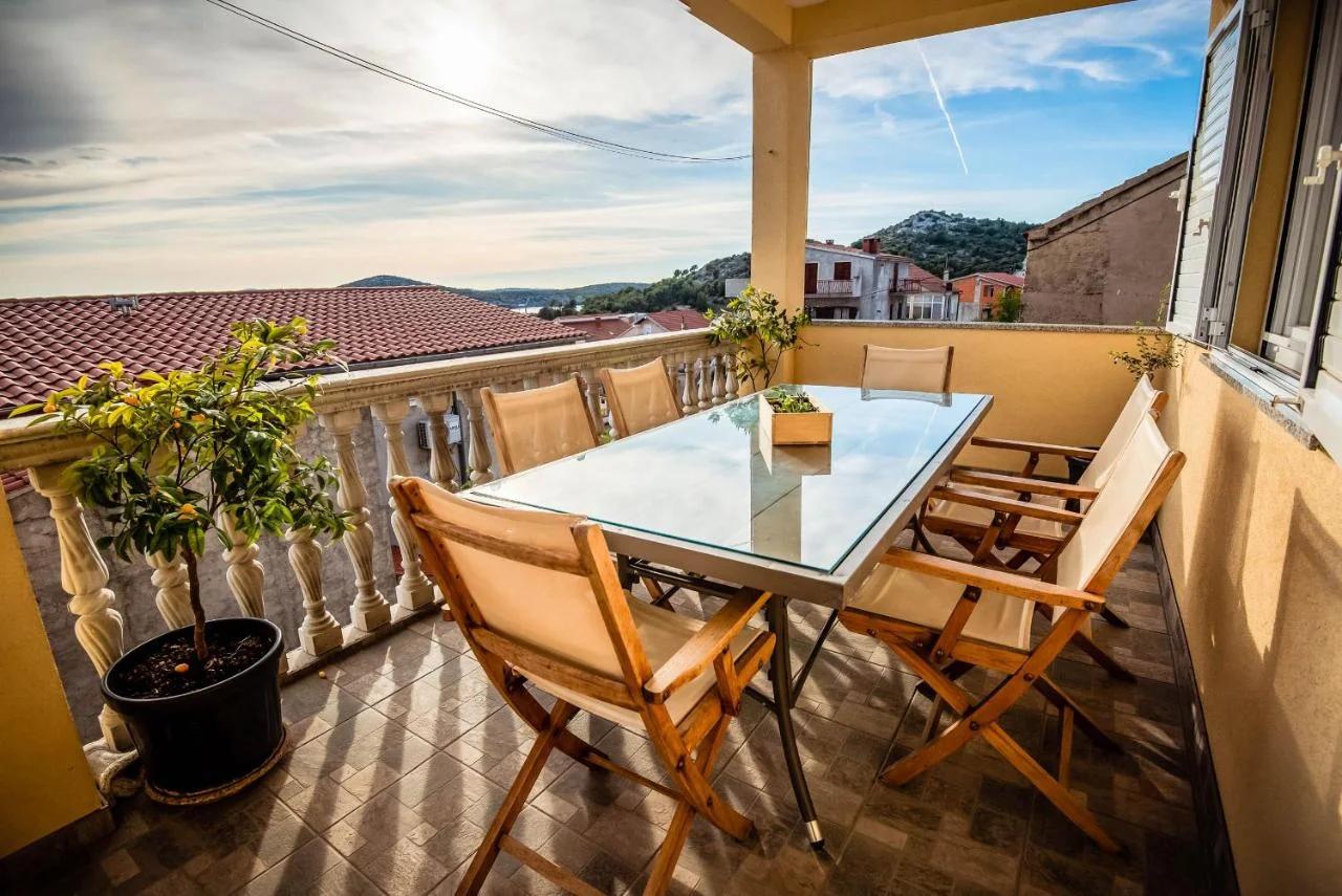 Apartman Fjaka foto