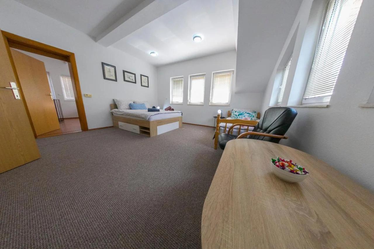 APARTMAN NAAJ foto