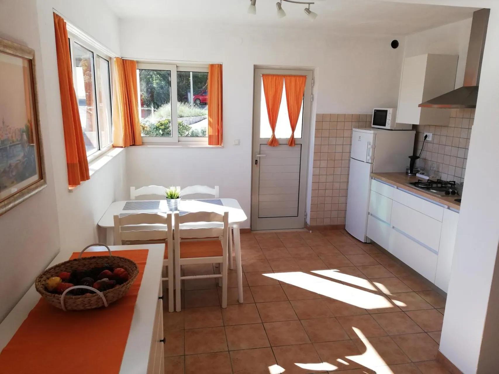 Shell Bay Apartments photo