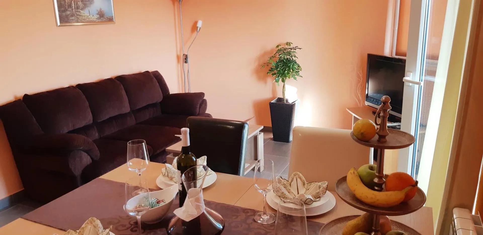 Apartmani Lili foto