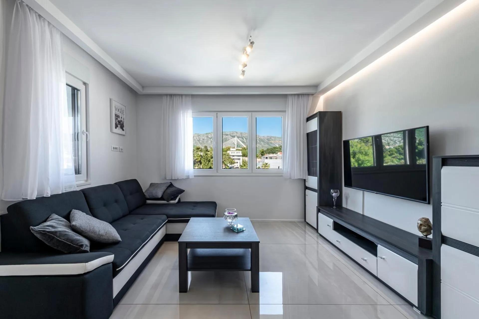 Apartment Annie