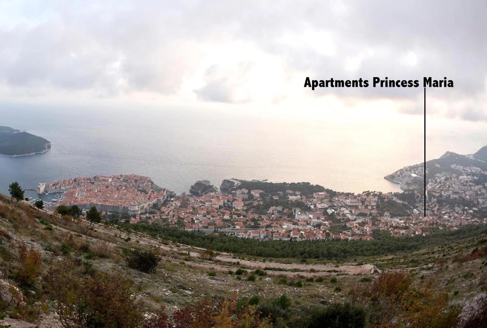 Apartment Princess Maria - free garage photo