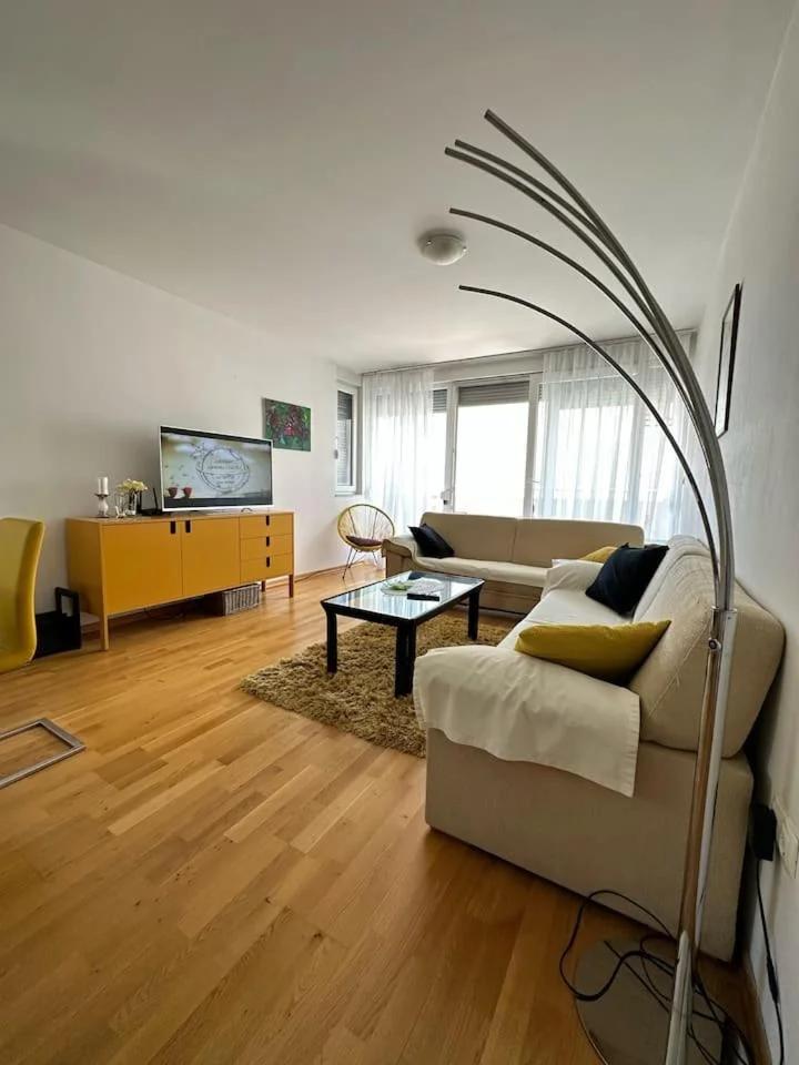 Apartment YELLOW TURTLE foto