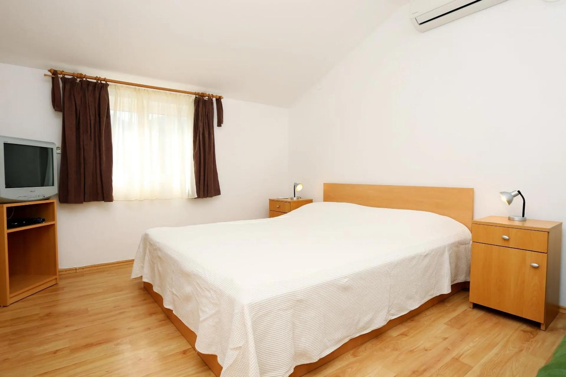 Apartments by the sea Zuljana, Peljesac - 10228 foto
