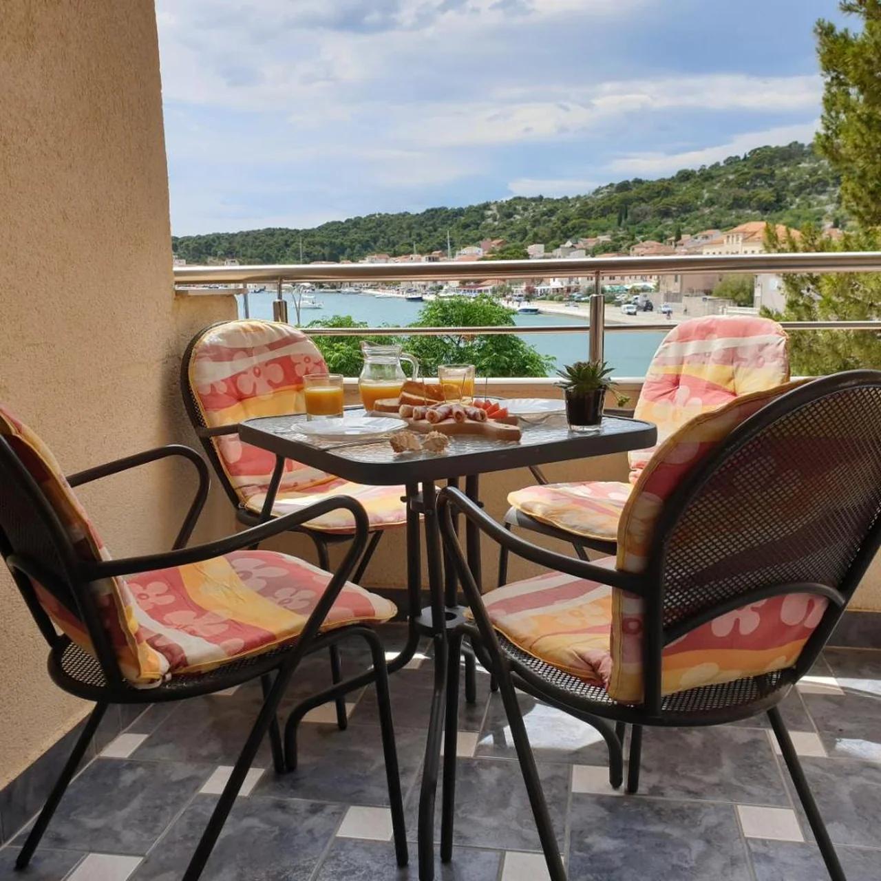 Apartmenthaus Kosirina-Tisno photo