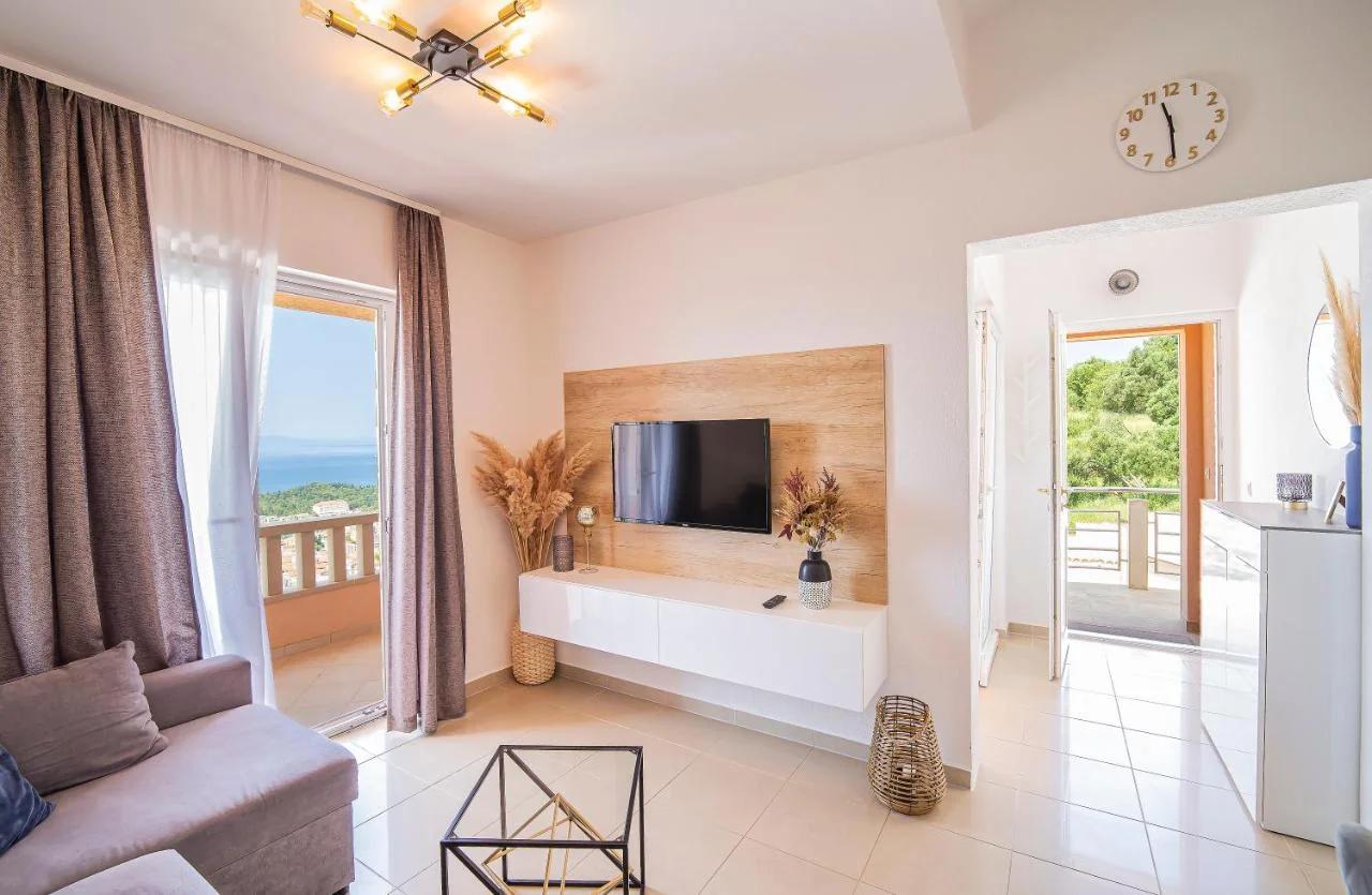 Apartments Emilija Makarska photo