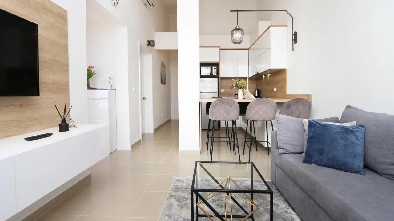 Apartments Emilija Makarska photo