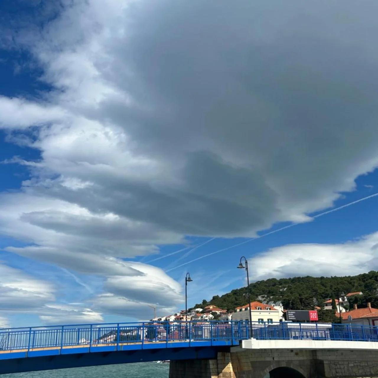 Apartments Perina Tisno photo