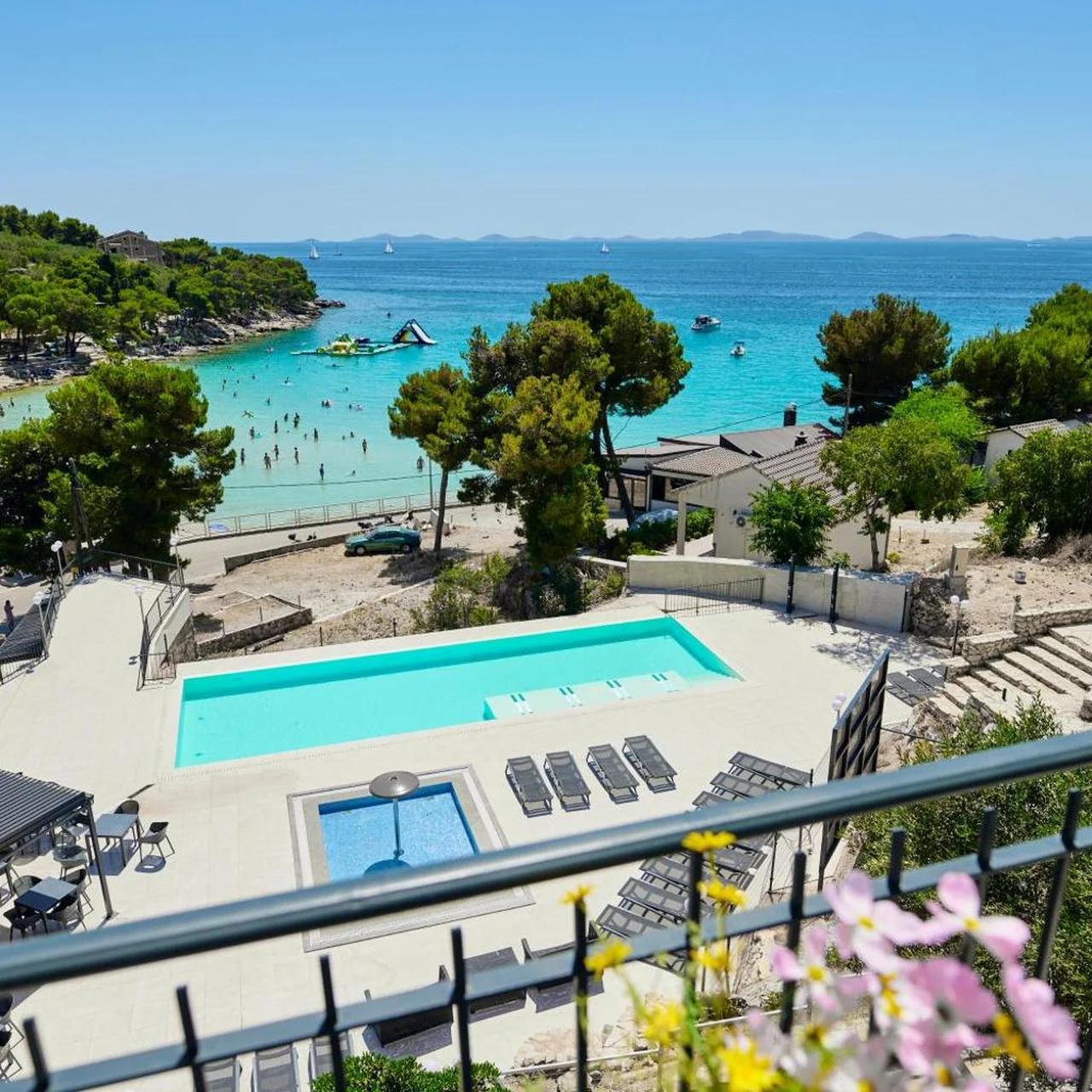 Colentum Resort Murter foto