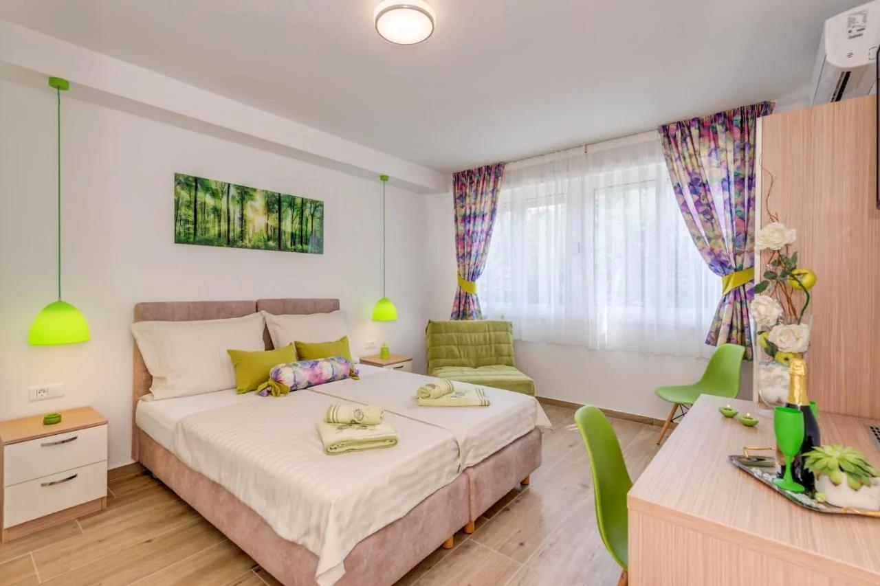 Coloured rooms photo