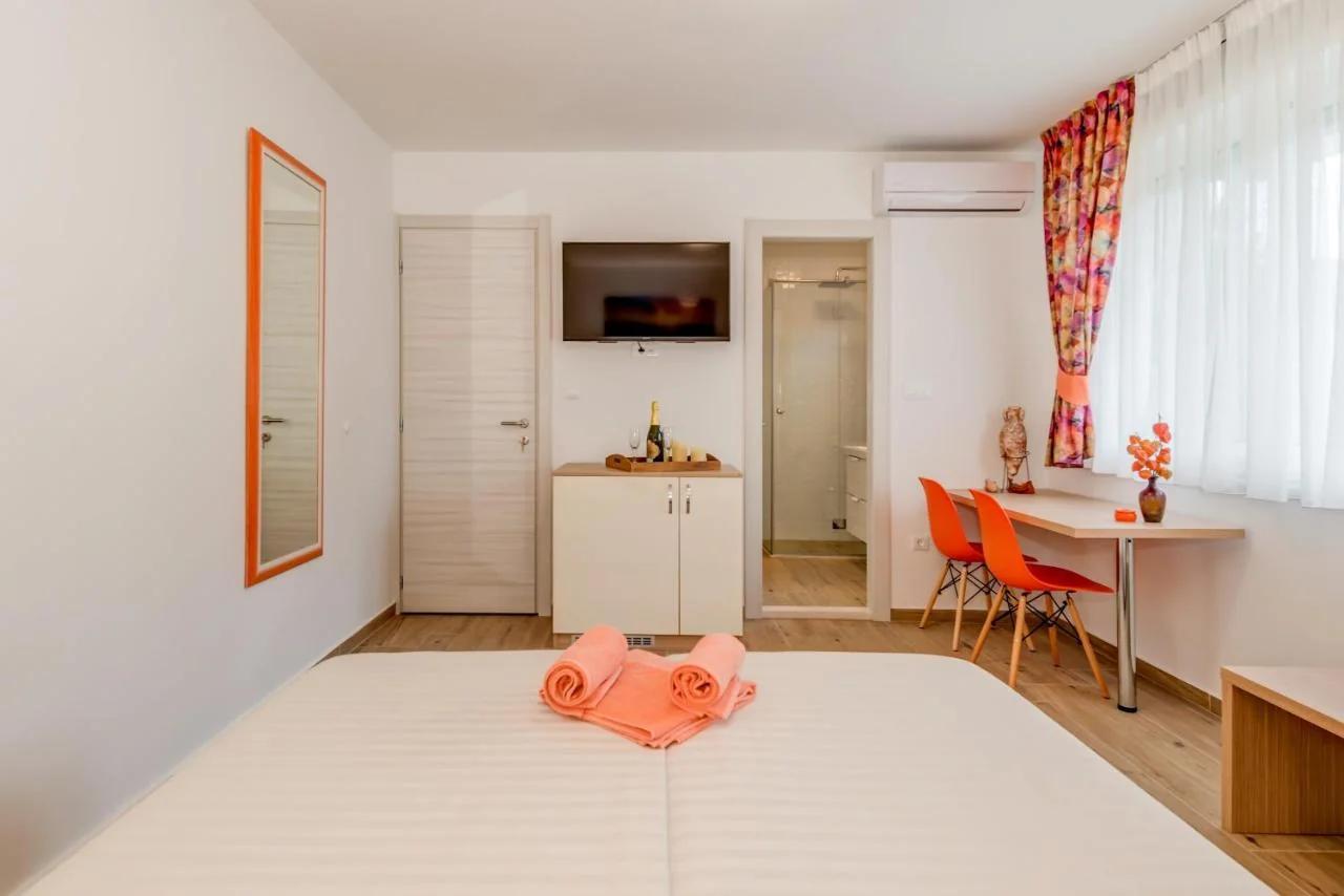 Coloured rooms photo