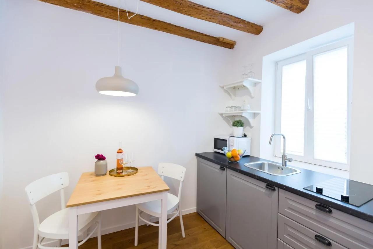 Cozy Montalbano Studios by Irundo photo