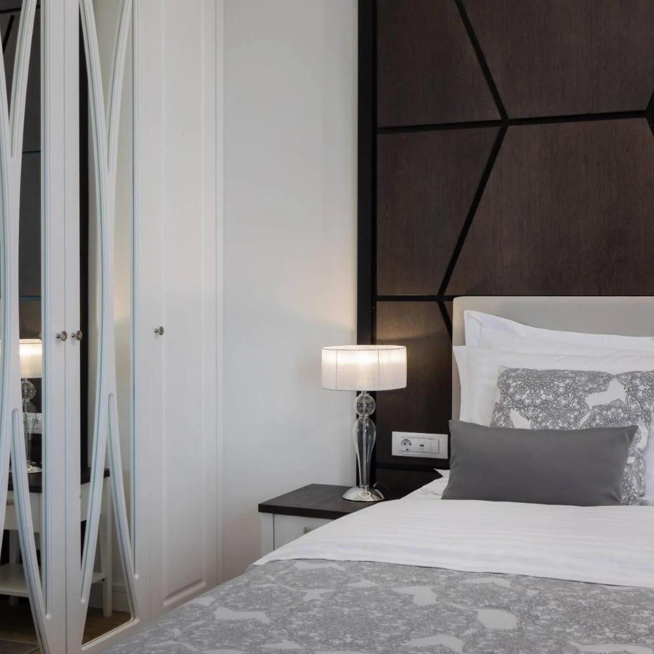 Ellure Luxury Suites photo