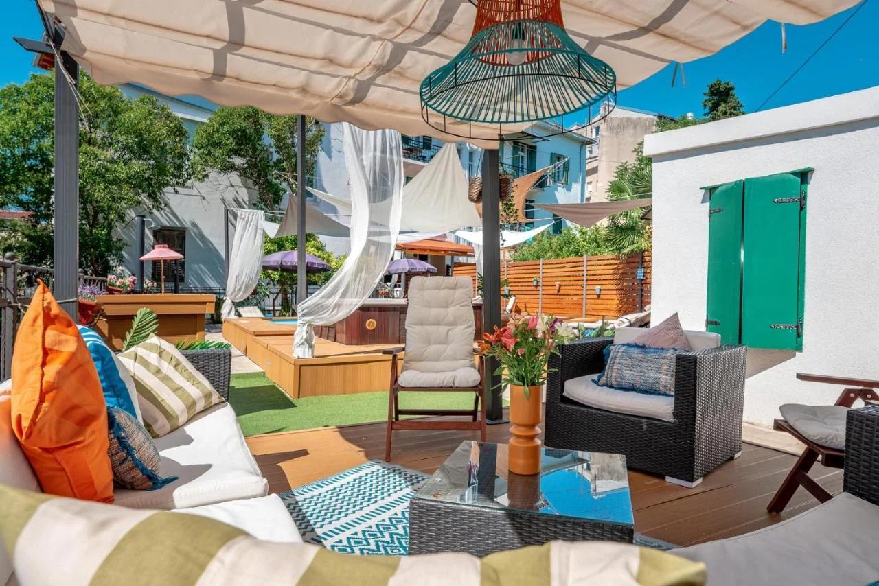 Evala luxury rooms with pool and garden photo