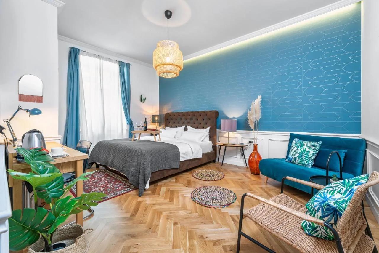 Evala luxury rooms with pool and garden photo