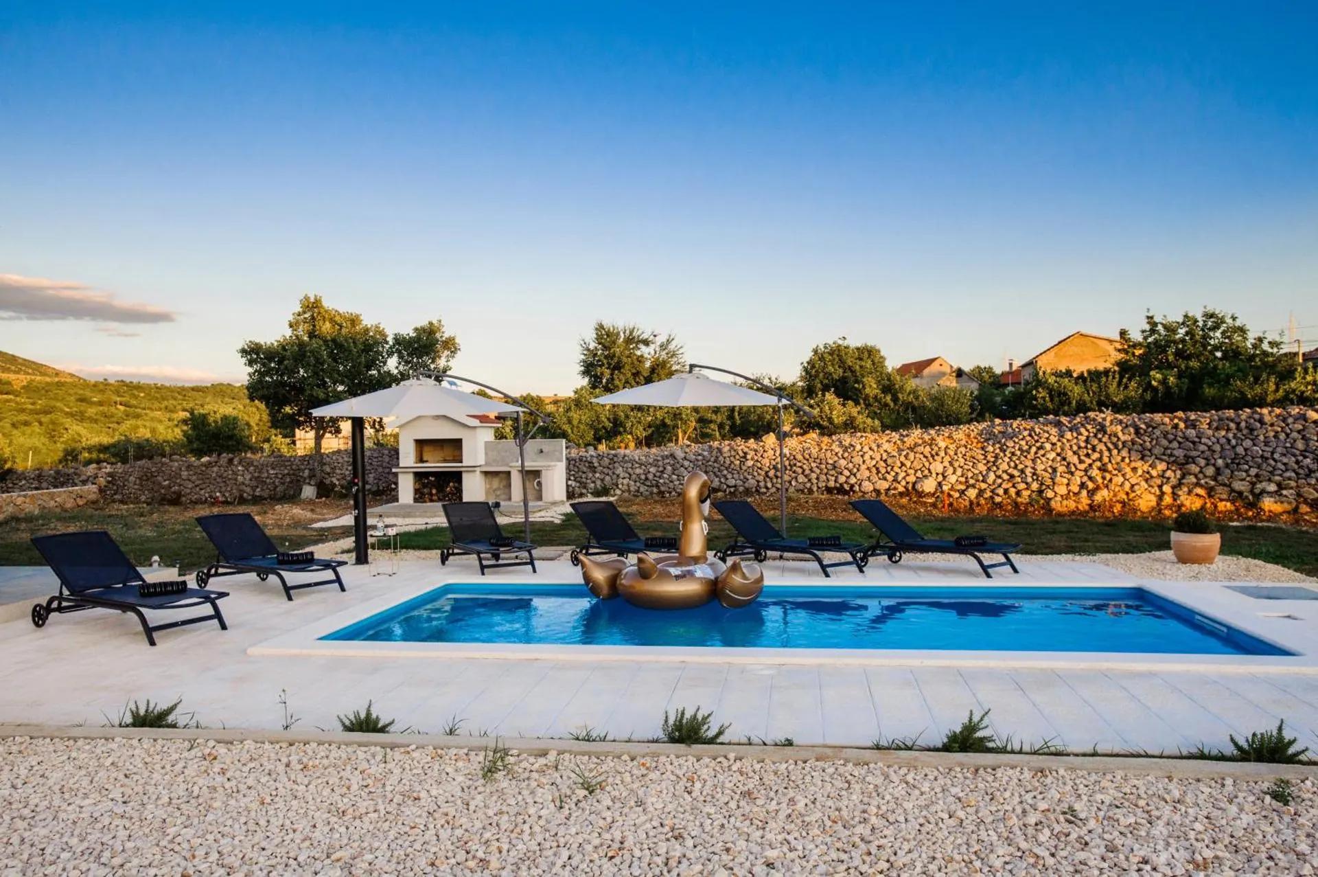 Family dream house foto