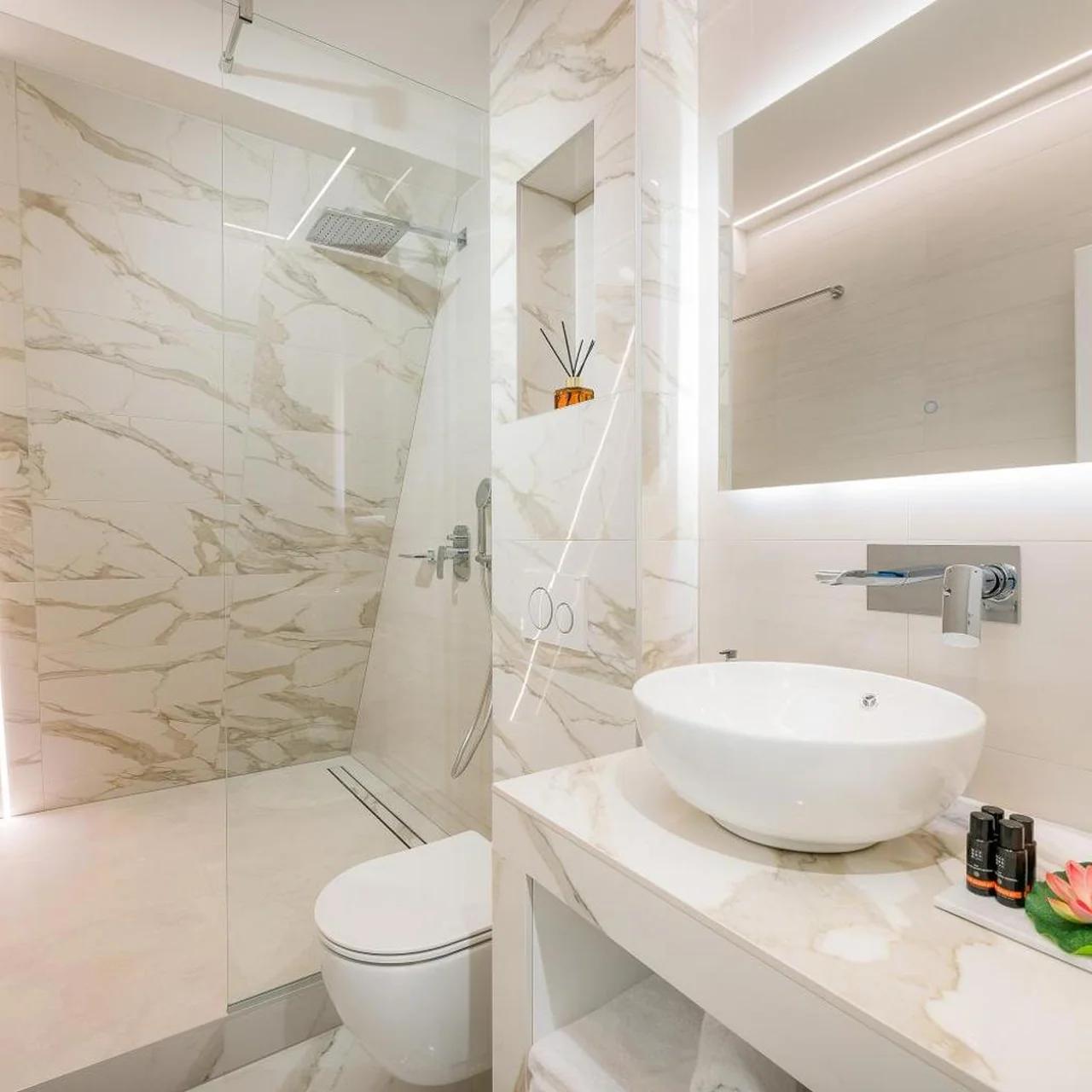 Flos Luxury Rooms photo