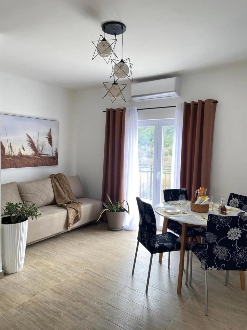 Gold Apartments photo