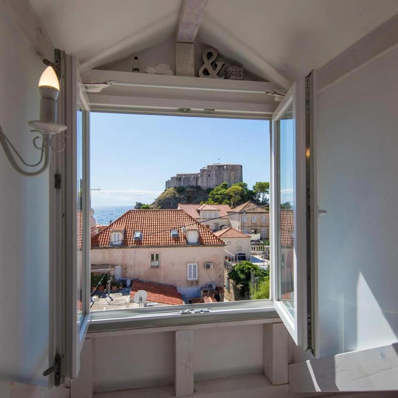 Guest House Gugily photo