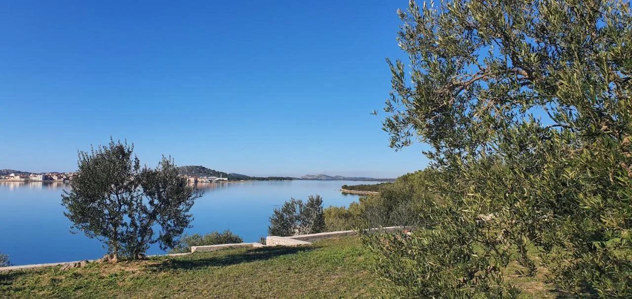 Hana Home - Apartments Tisno photo