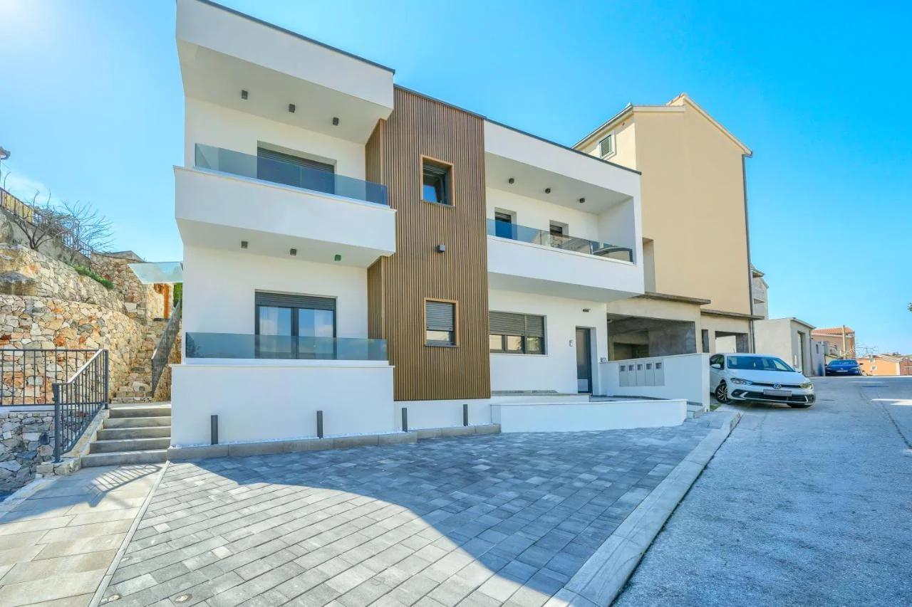 Highland Split Apartments - Unit 3 & 5
