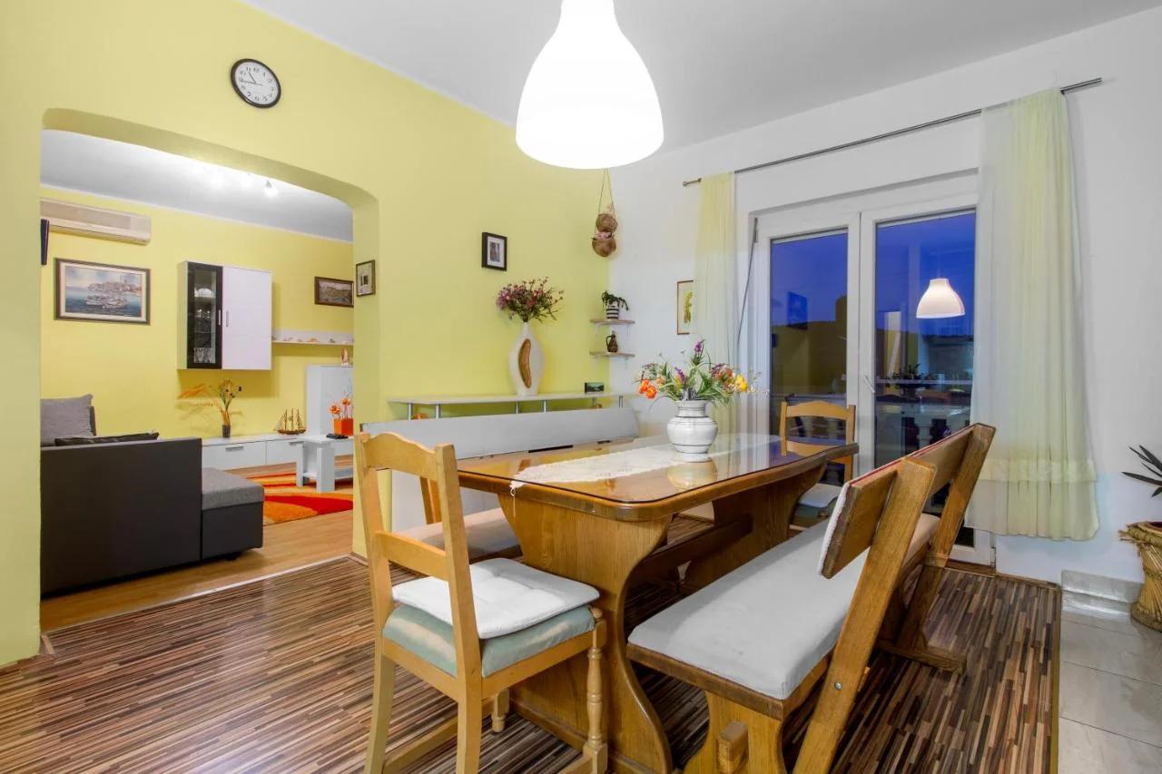 Holiday home Zara photo