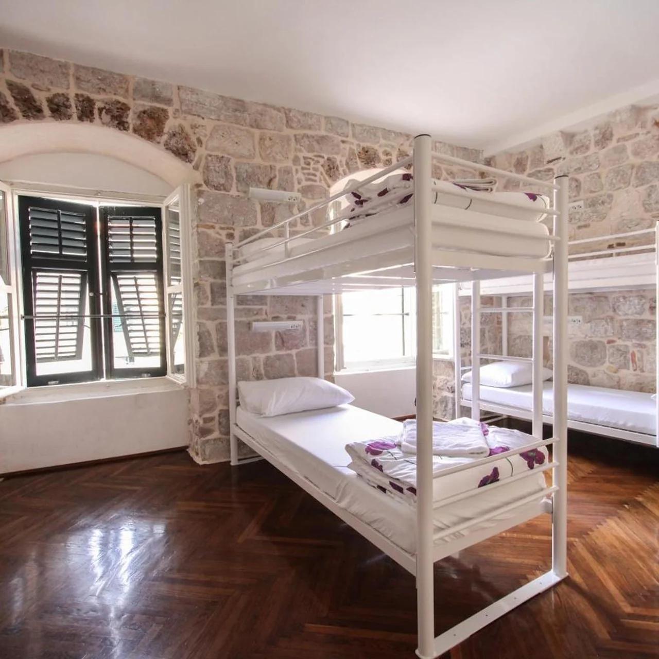 Hostel Angelina Old Town photo